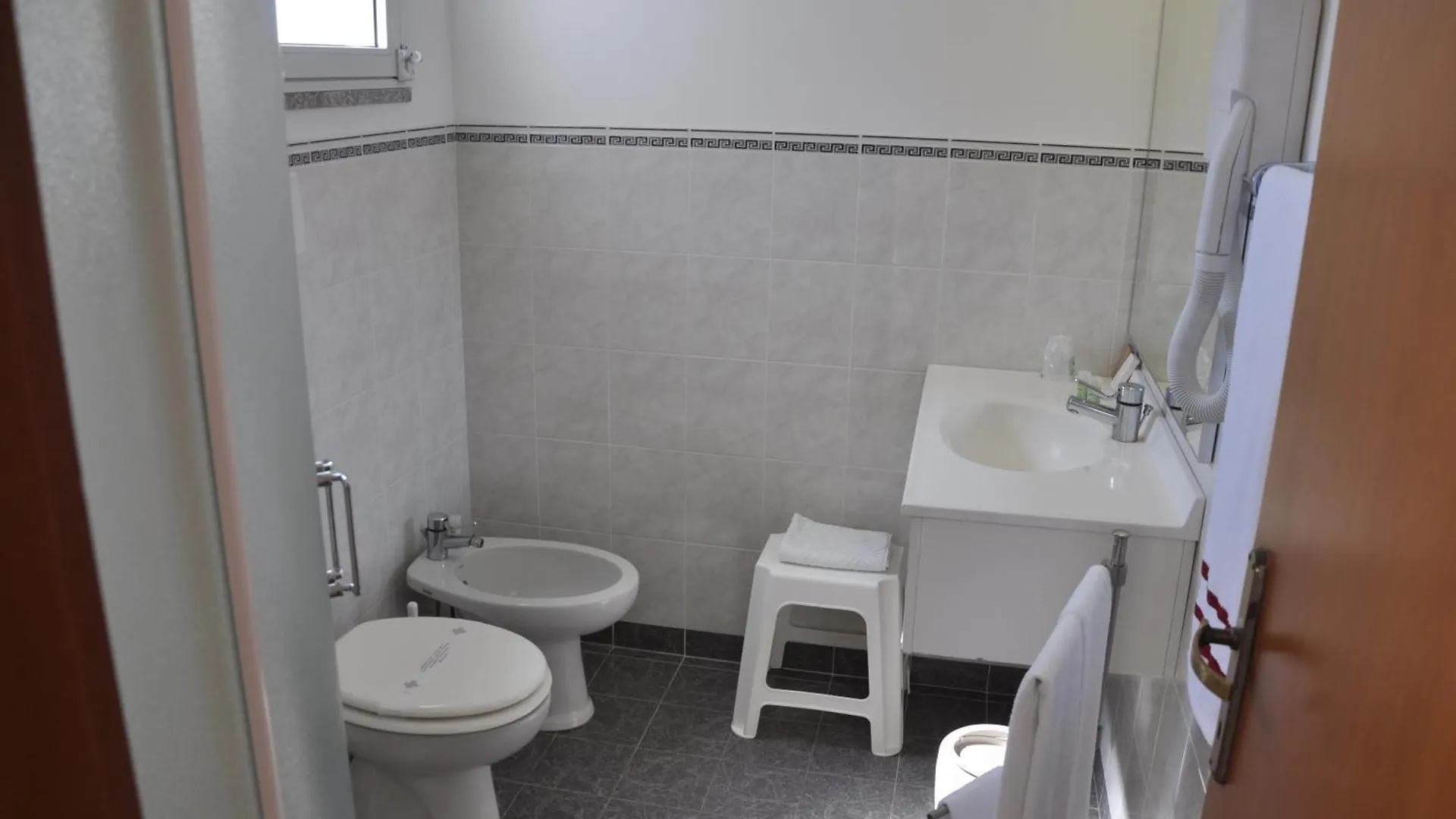 Hotel Torre Celle Ligure 2*,